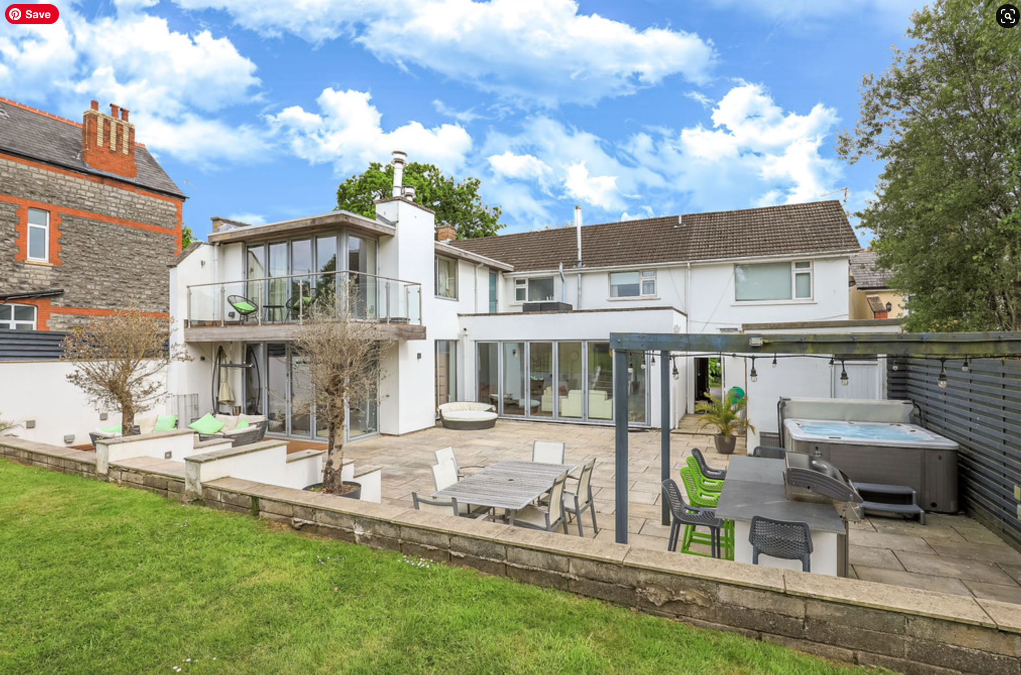 A detached family home situated in the rural outskirts of Penarth with fantastic countryside views. (Image credit: South Wales Property Photography)