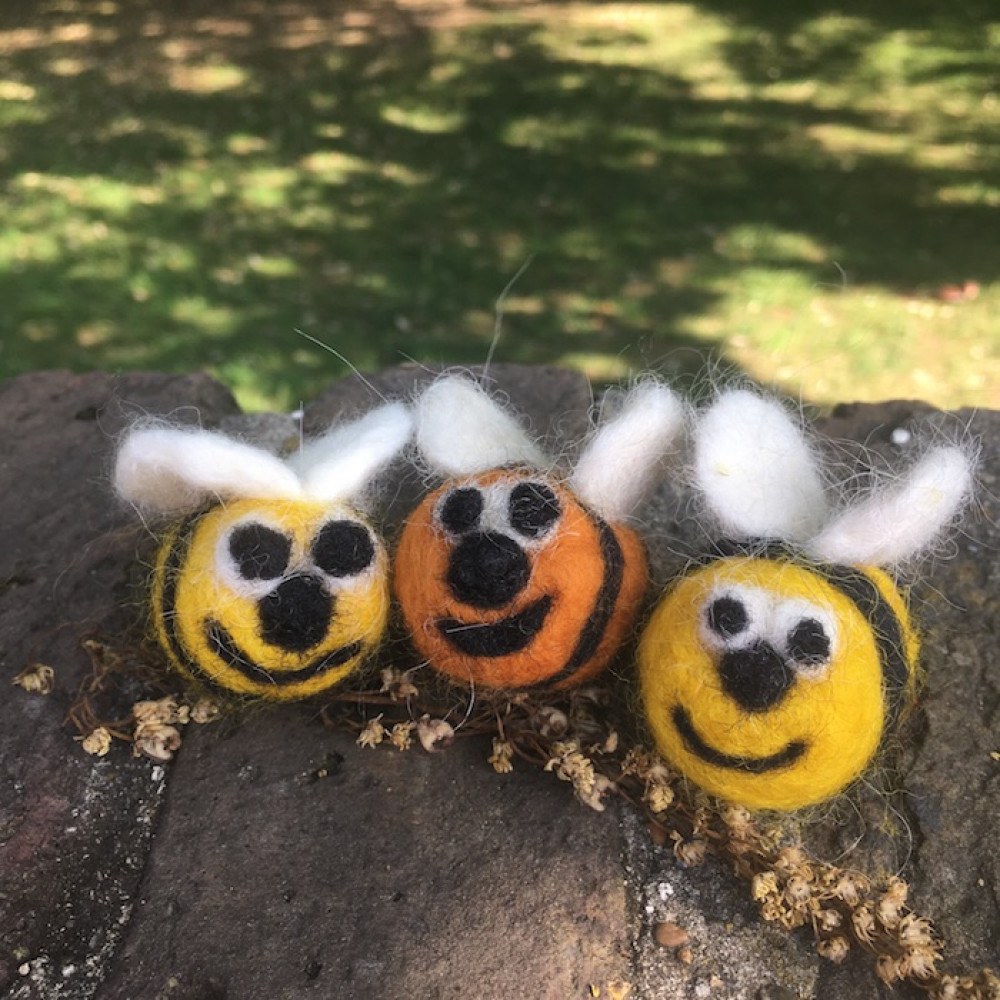 Needle Felted Bees Workshop