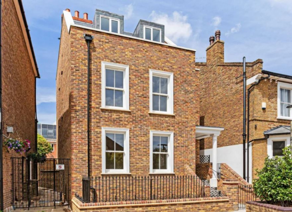 A newly constructed ‘period home’ which melds classic design with the latest tech has gone on sale in the heart of Twickenham for £2.75million.