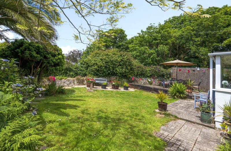 See this four bed bungalow in Helston from Bradleys Estate Agents.