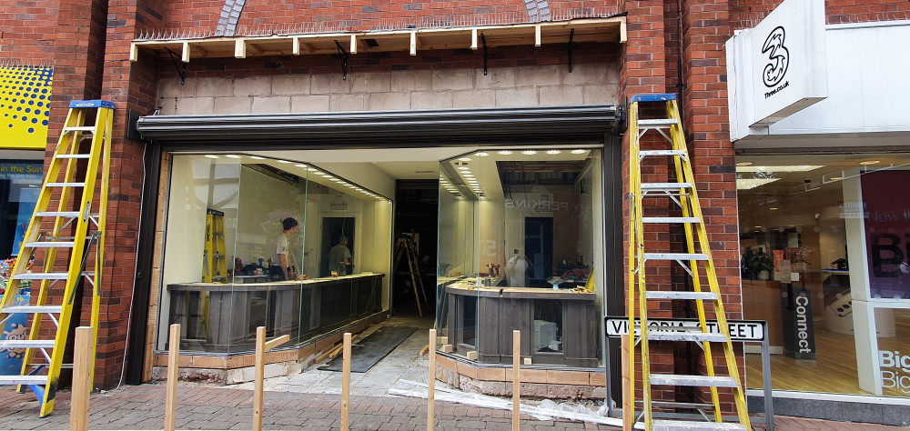 Workers refurbishing Warren James, 13 Victoria Street (Ryan Parker).