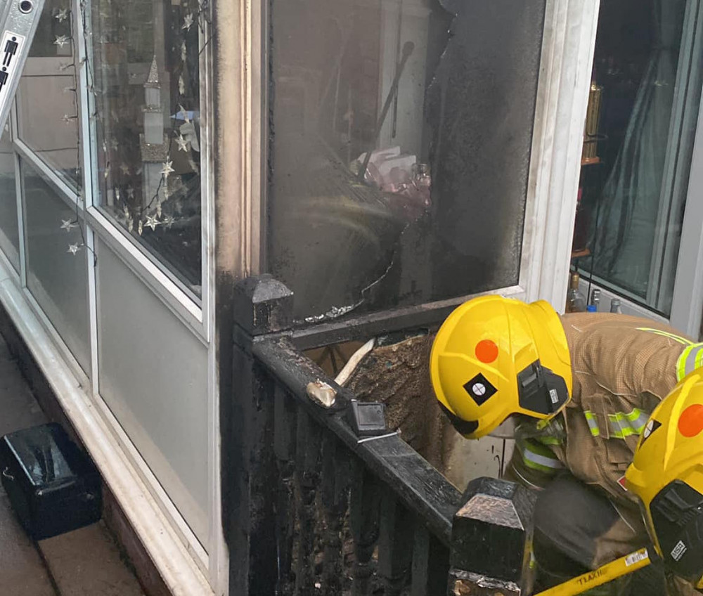 Crews rushed to the conservatory blaze at 9pm last night (image via Kenilworth Fire Station)