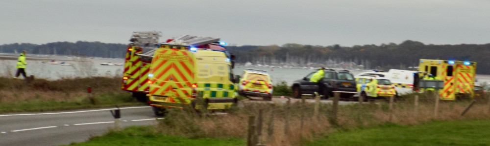 Emergency services attending incident (Picture credit: Peninsula Nub News)