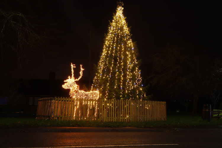 Helsby's Christmas tree lights have been lit! Thanks to Duncan Cowley for the photo