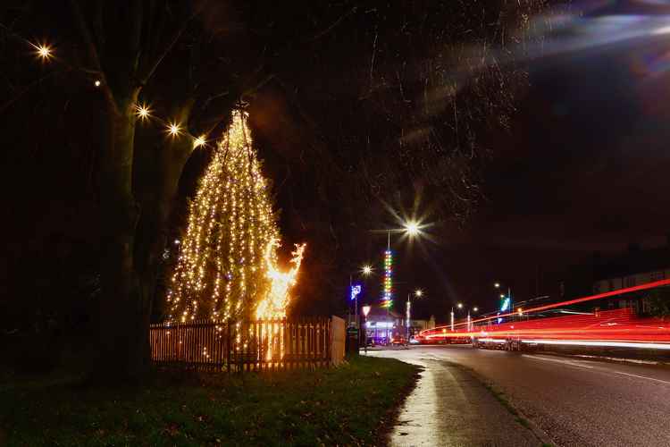 Helsby's Christmas tree lights have been lit! Thanks to Duncan Cowley for the photo