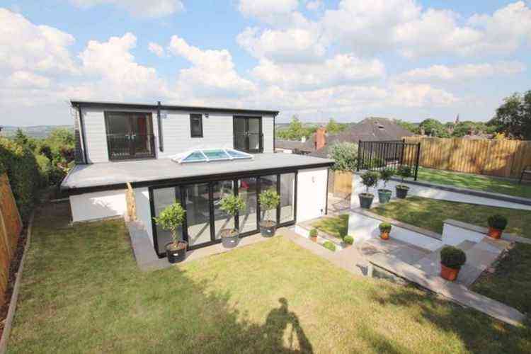 Four bedroom detached house on Meadowside - £365,000