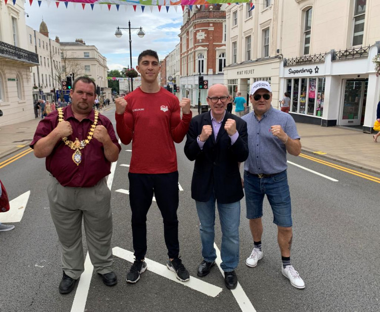 (From left) Mayor of Leamington, Nick Williams, GB boxer Lewis Williams, Matt Western MP and chairman of the Randolph Turpin Memorial Fund, Adrian Bush (image supplied)