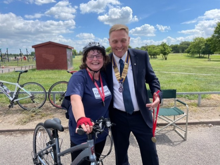 Joanne with Mardyke Rotary past president Richard Morton  at the cycle marathon.