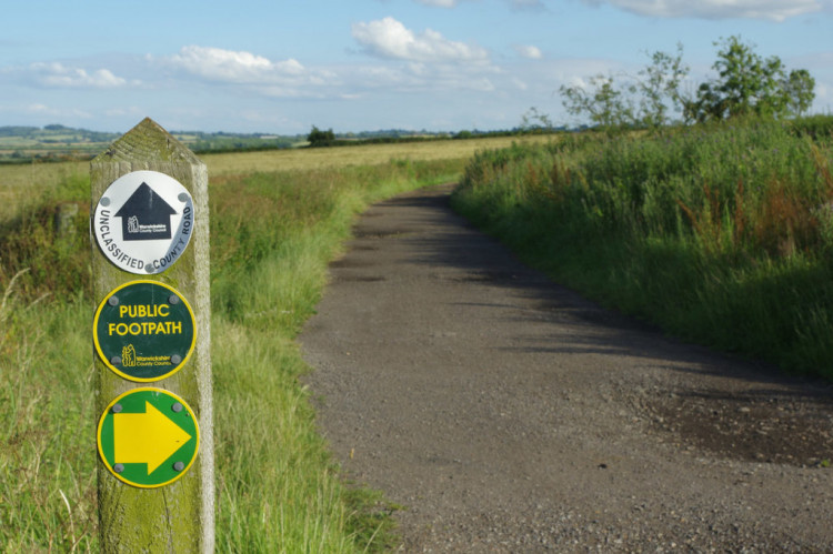 A number of complaints have been made about the state of the public footpath in Sawbridge