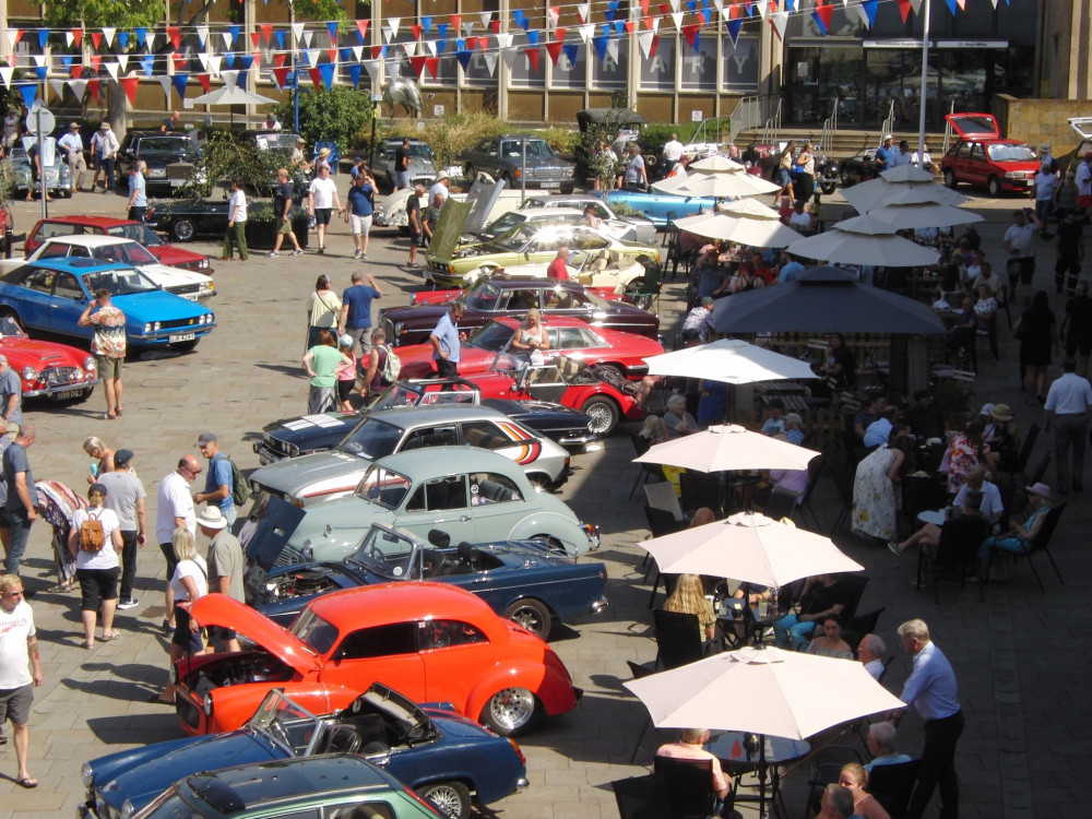 Warwick Classic Car Show returned to Market Place on Sunday, August 14 (image by Geoff Ousbey)