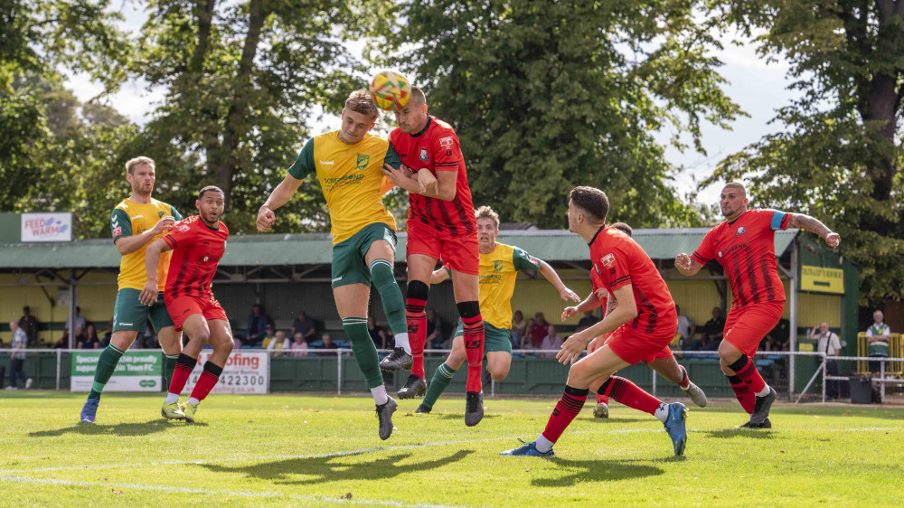 Hitchin Town 0-0 Basford United. CREDIT: PETER ELSE 