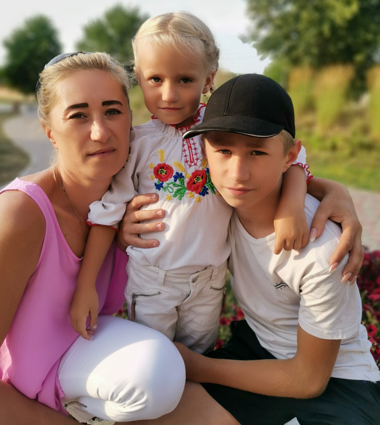 Marina with her children Yaraslov and Annehelin