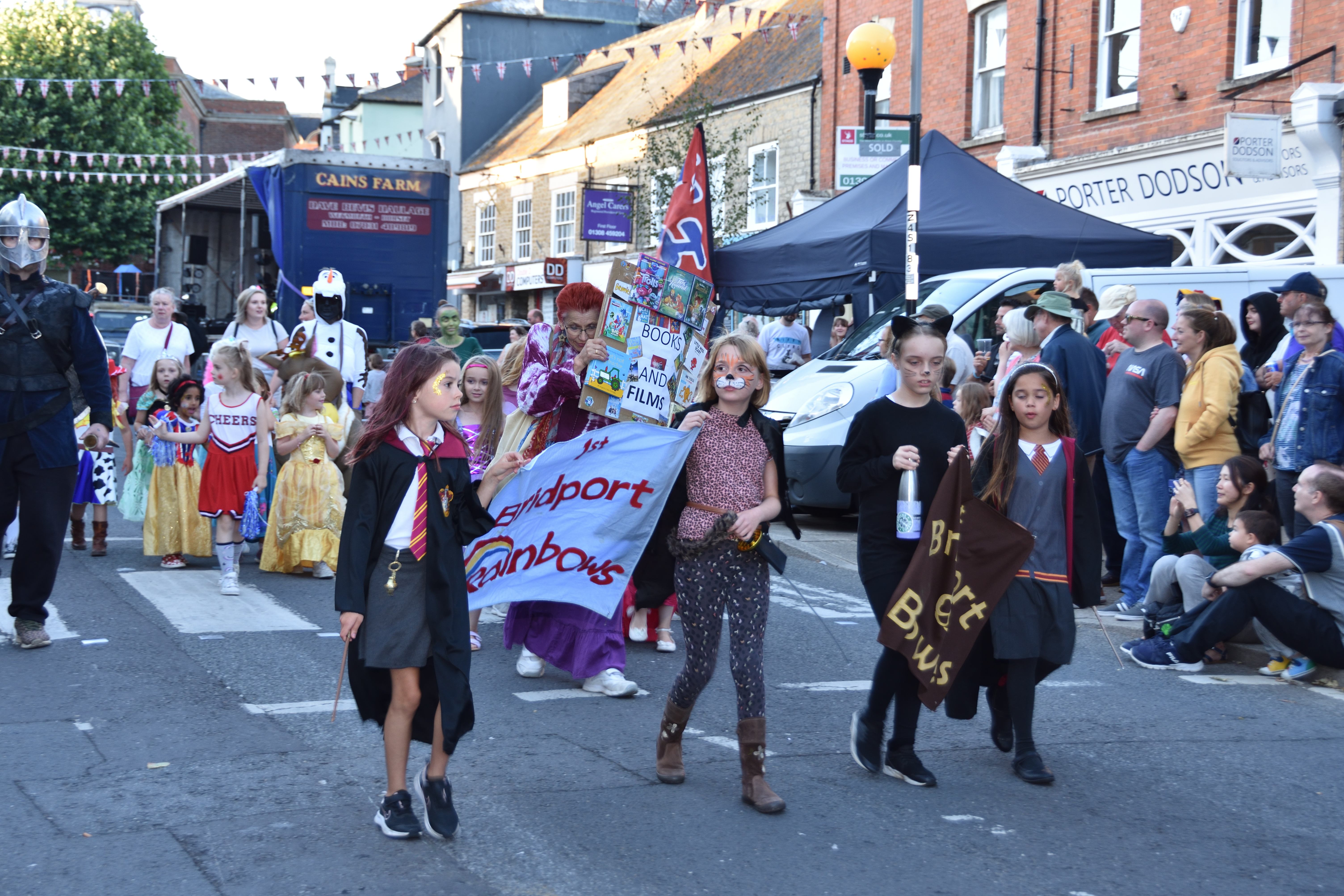 Bridport Carnival (Image: Tim Russ)