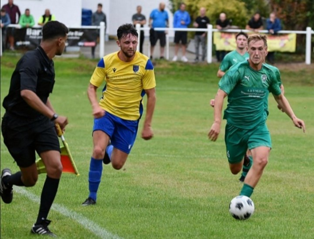 Heswall vs Mersey Royal - Picture by Bob Shaw