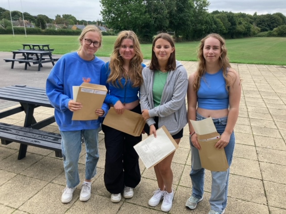 Colfox And Beaminster Celebrate Great Gcse Results Local News News Bridport Nub News By 4155