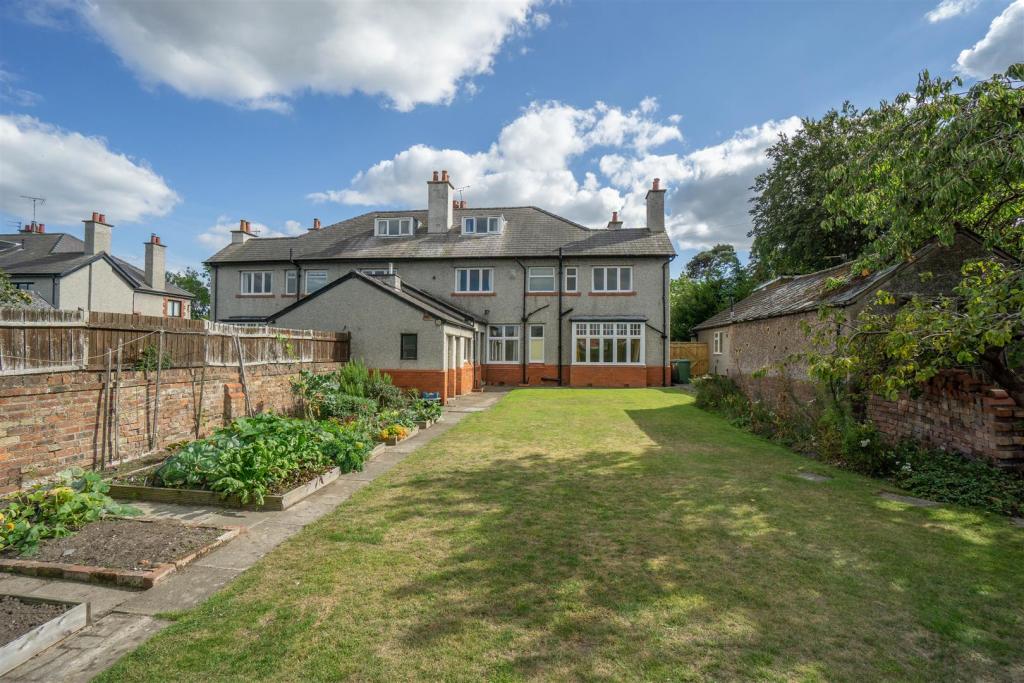 Property of the Week: this six bedroom home on Pensby Road, Thingwall