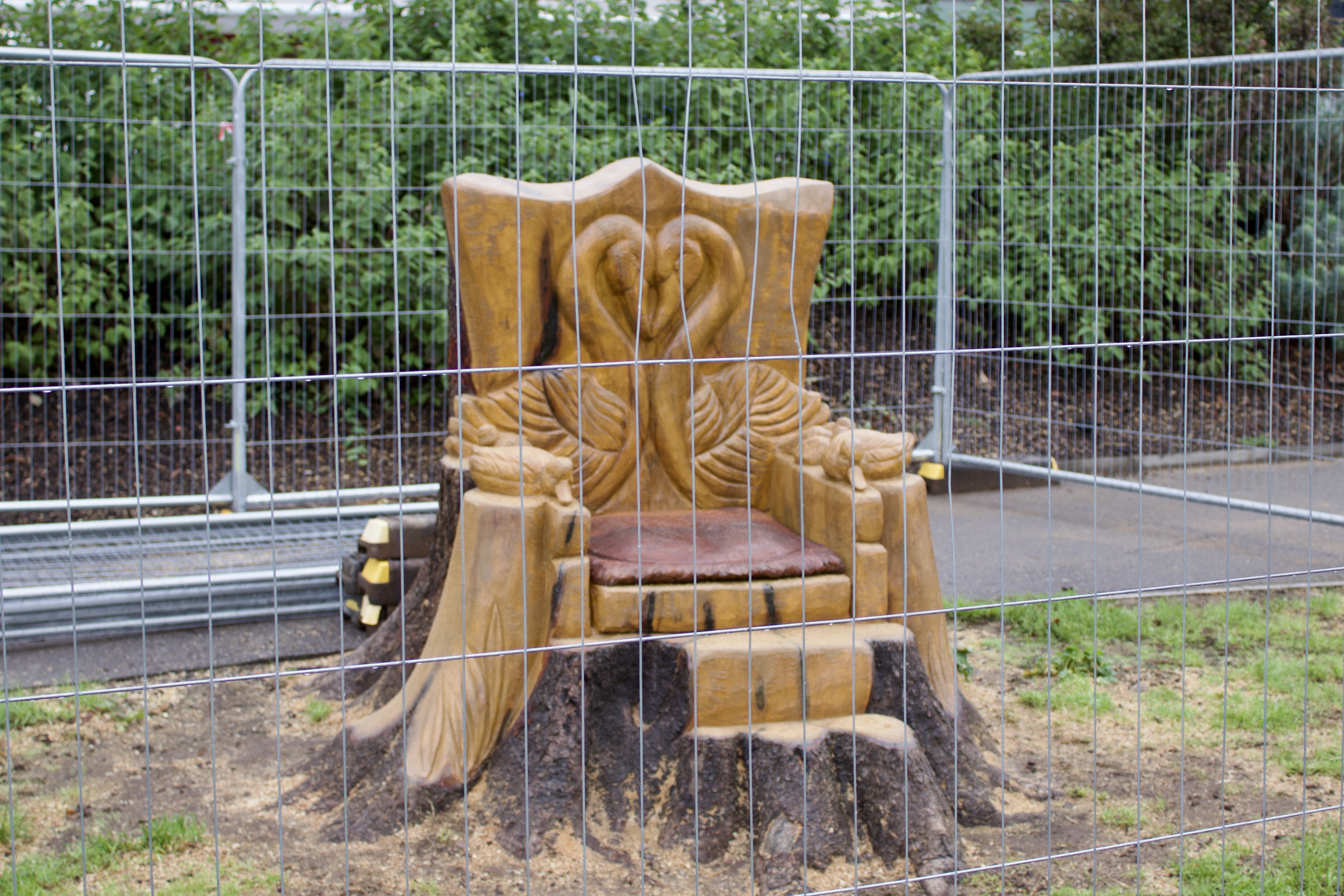 The throne (Nub News/ Will Goddard)