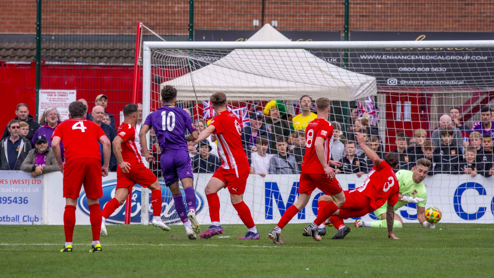 Stourbridge 3-0 Hitchin Town. CREDIT: PETER ELSE 