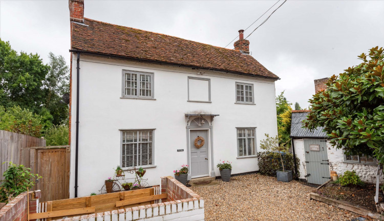 Lovely Layham cottage from Chapman Stickels