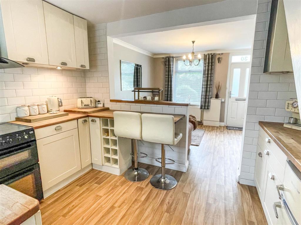 This week's listing is a two bedroom house at Inkerman Terrace, Leek. This week's listing is a two bedroom house at Inkerman Terrace, Leek.