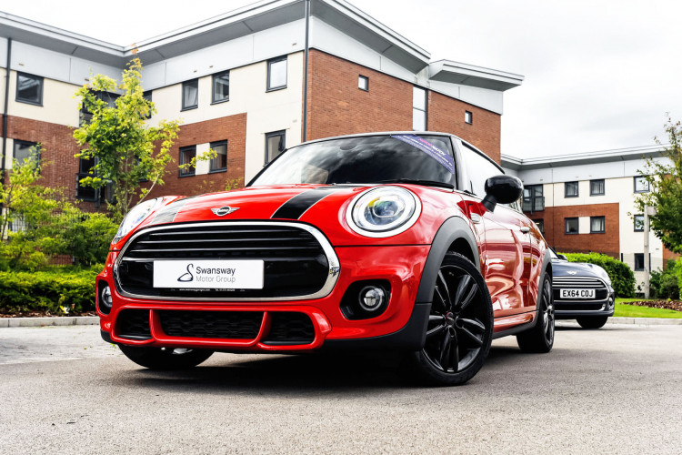 The Car of the Week is this Mini Cooper Sport currently available at Motor Match Crewe (Swansway Motor Group).