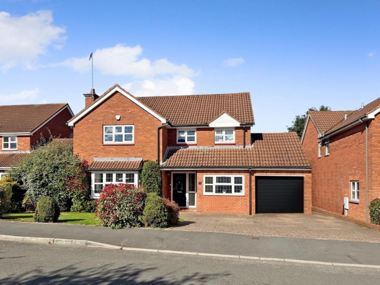 This week we have looked at a five-bed detached home on Lindisfarne Drive currently on the market for £750,000