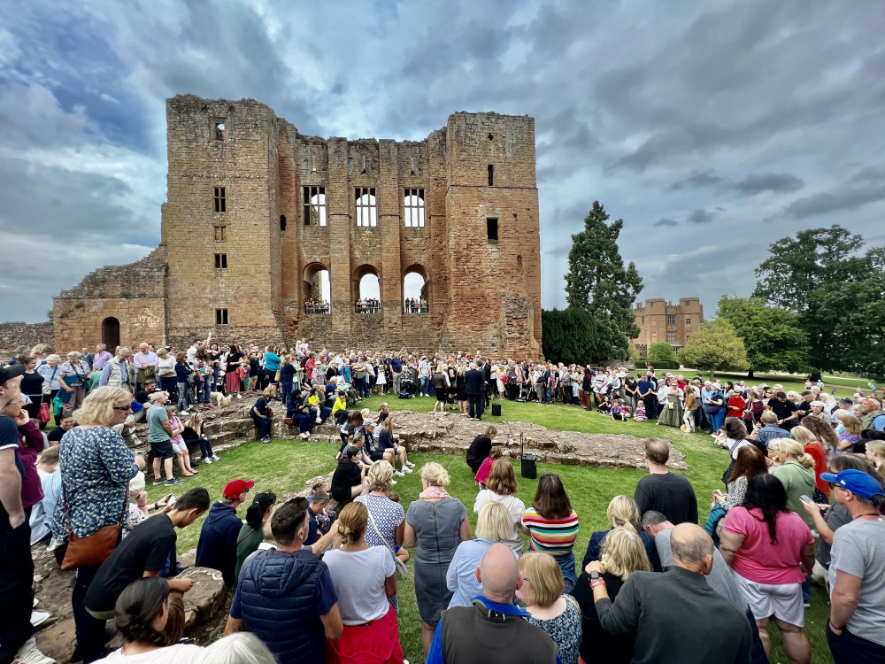 Residents gather at Kenilworth Castle to hear the Proclamation of the Accession of King Charles III (image by a Nub News Reader)