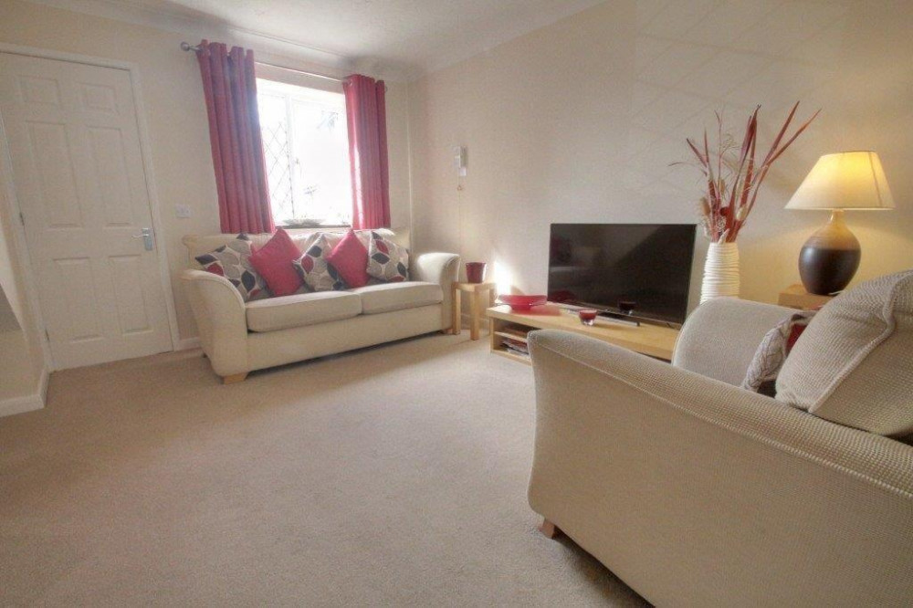 Newly redecorated through out Newly redecorated through out