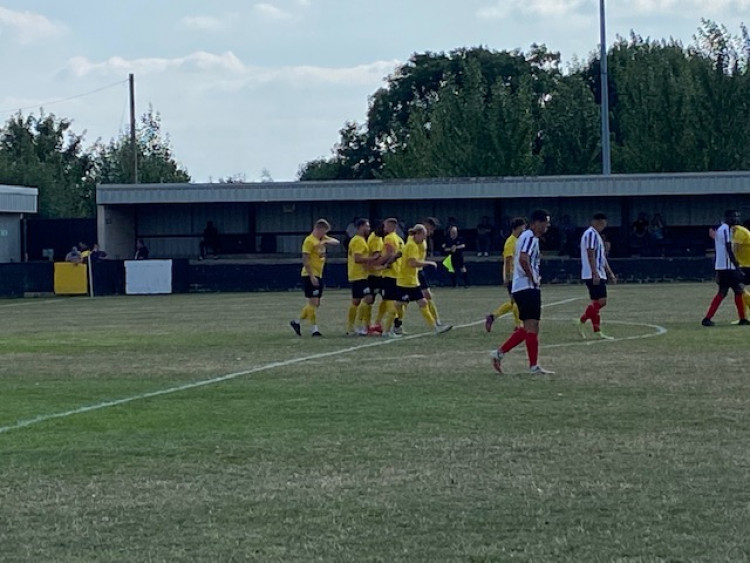 Hucknall Town manager Andy Ingle has sent out a rallying cry to his players ahead of the much anticipated heavyweight clash with Radford FC tonight.  Photo Credit: Tom Surgay