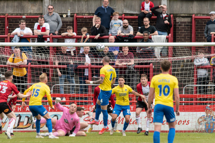 Hampton and Richmond conceded two late goals to draw at Torquay. Photo: Michael Ripley.