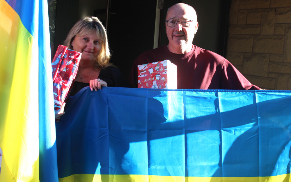 Jeanette and Craig Rice have volunteered at Macclesfield Ukrainian Aid Collection Point for eight months. (Image - Alexander Greensmith / Macclesfield Nub News) 