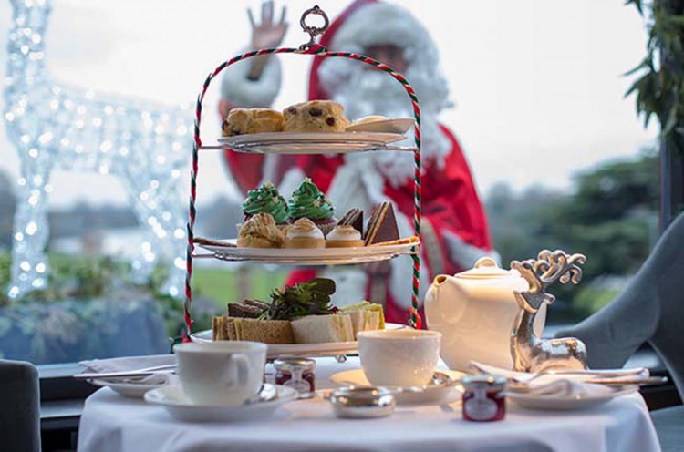 Celebrate the season with our festive afternoon tea. Themed cakes, pastries, sandwiches and freshly baked scones.