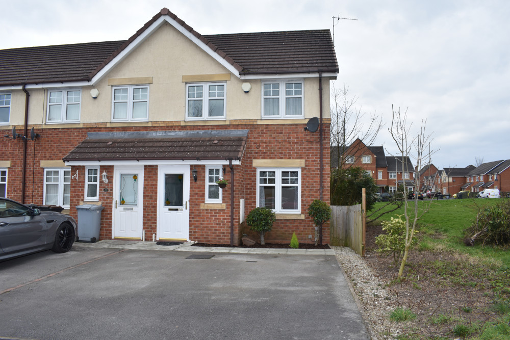 Skylark Close in Leighton will cost £750 pcm to let.