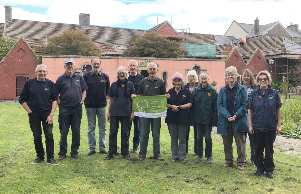 Volunteers Flying the Green Flag