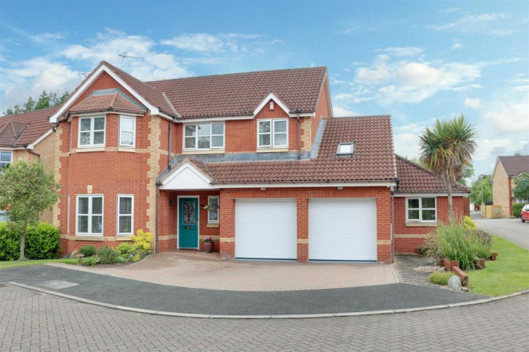 Immaculate property for sale in  Swallow Drive, Alsager 