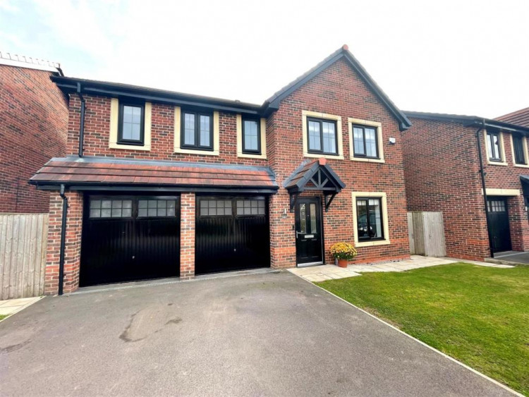 Immaculately presented home in walking distance of Sandbach town centre 