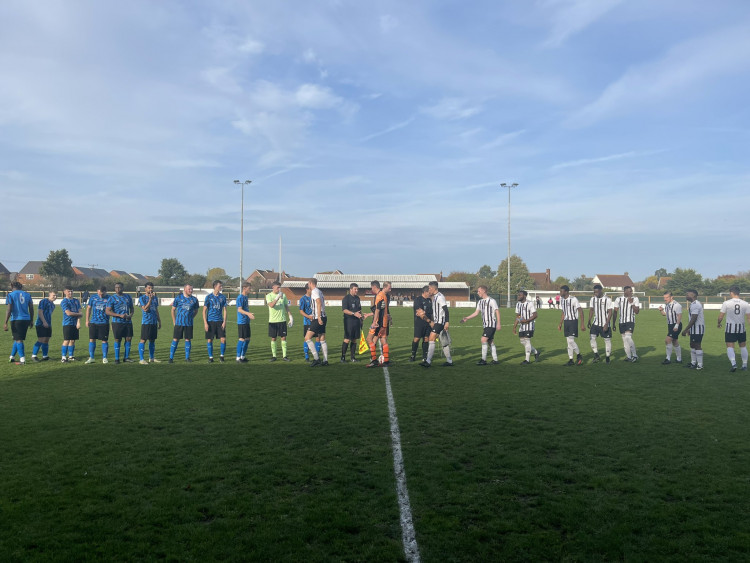 Teams at the start.