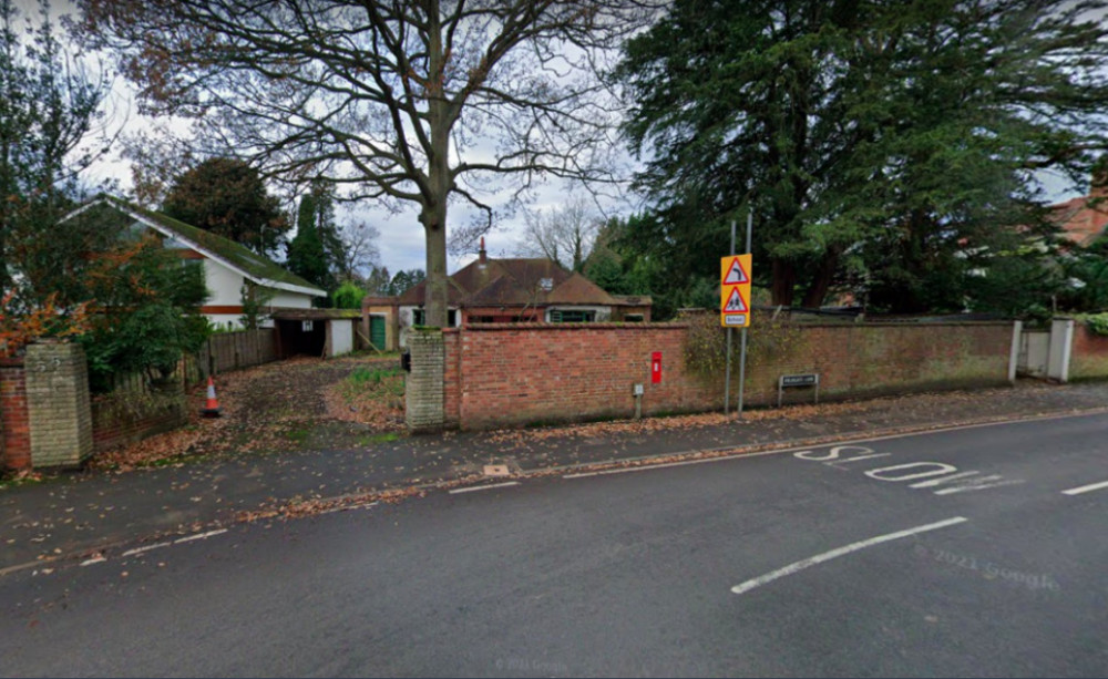 The original plans to turn the Fieldgate Lane bungalow into a five-bed house were refused by Warwick District Council in February (image via google.maps)