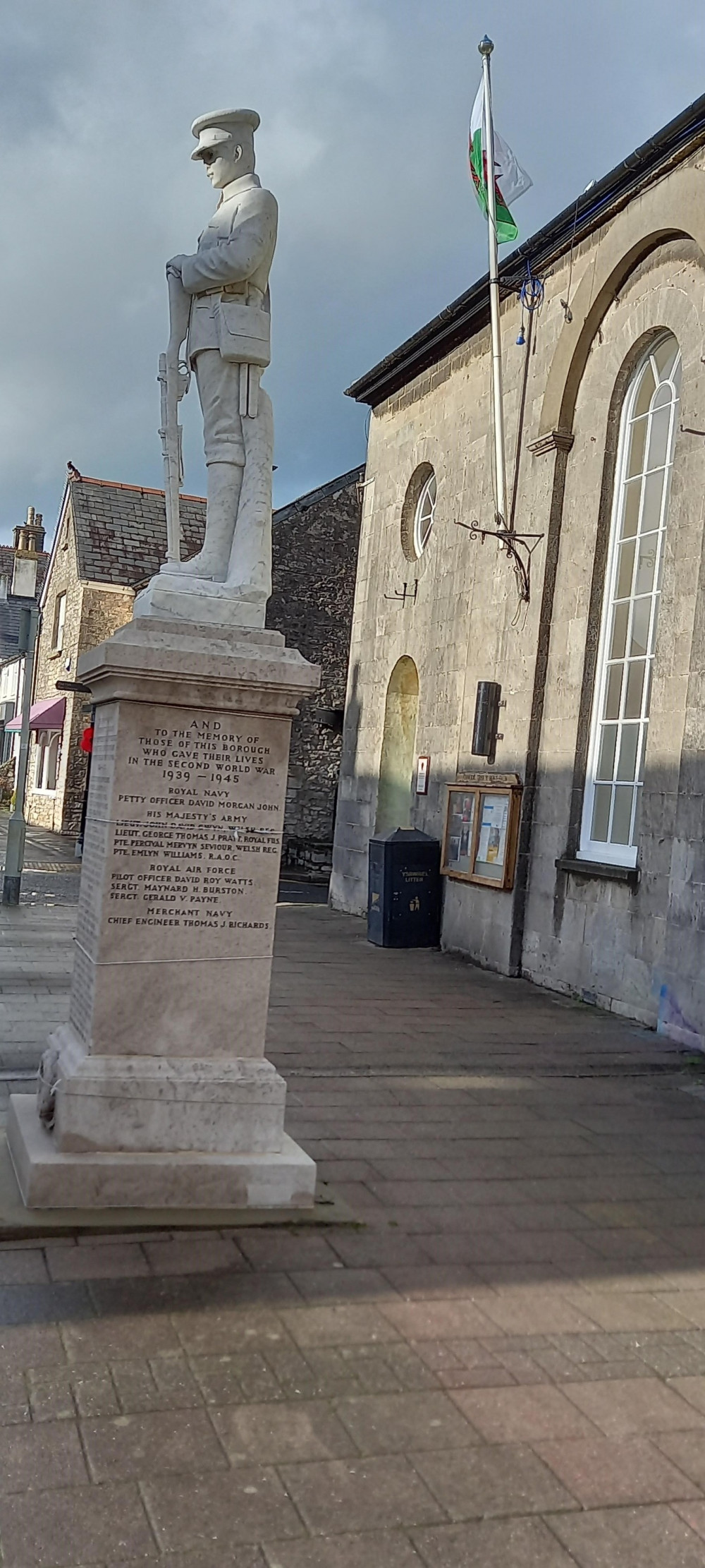 Remembrance Service and Wreath Laying Ceremony will take place on Sunday 13th November 2022.