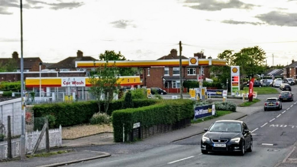 Motor Fuel Group wants to extend car wash opening hours at Shell Crewe Service Station, Bradfield Road (Google).