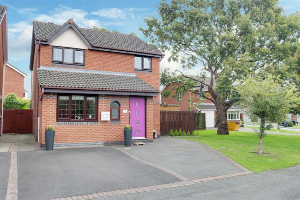 Stylish property for sale in Keats Drive, Rode Heath. 