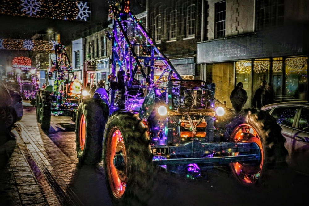 farmers christmas lights tour