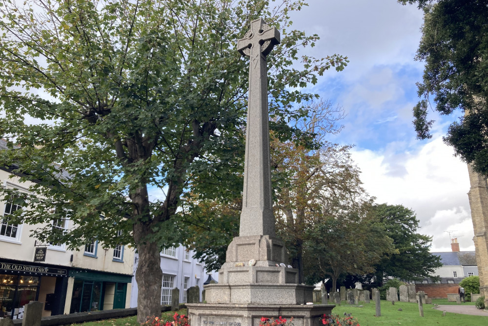 The war memorial outside Sidmouth Parish Church (Nub News/ Will Goddard)