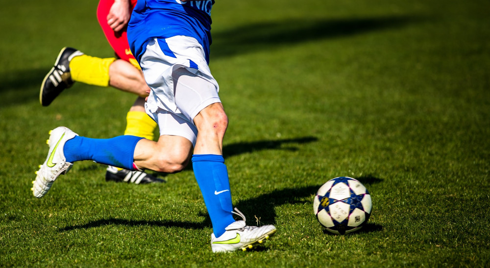 Hanworth Villa make it four games without a loss against South Park Reigate. Photo: Phillip Kofler from Pixabay.