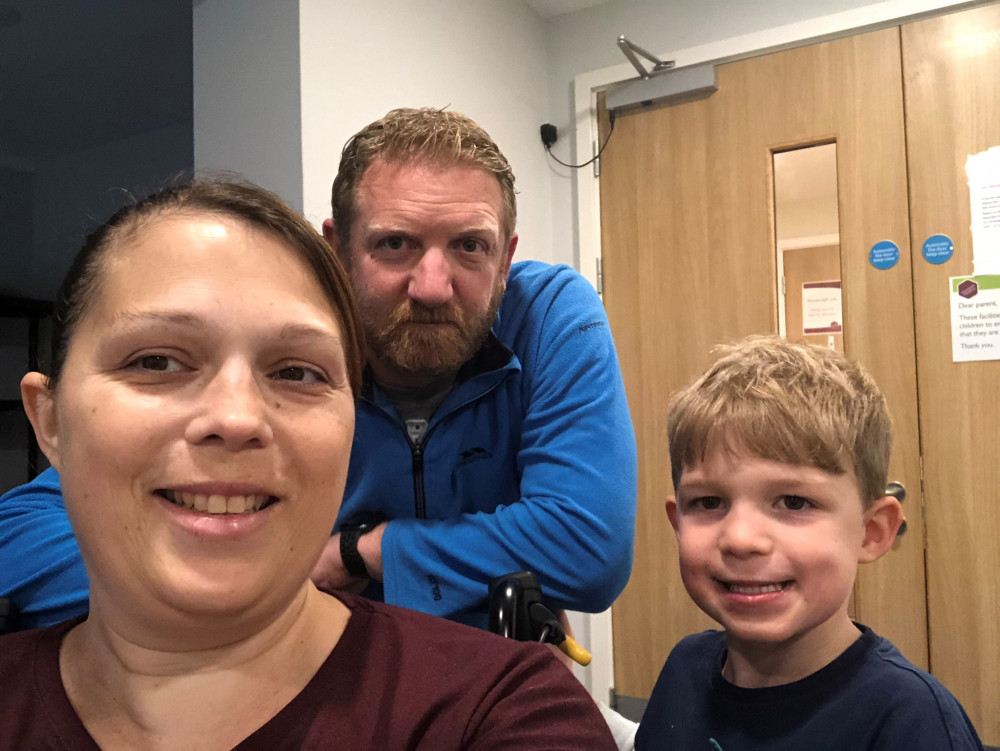 Jess Kelly with family at St Elizabeth Hospice (Picture: Kelly family)