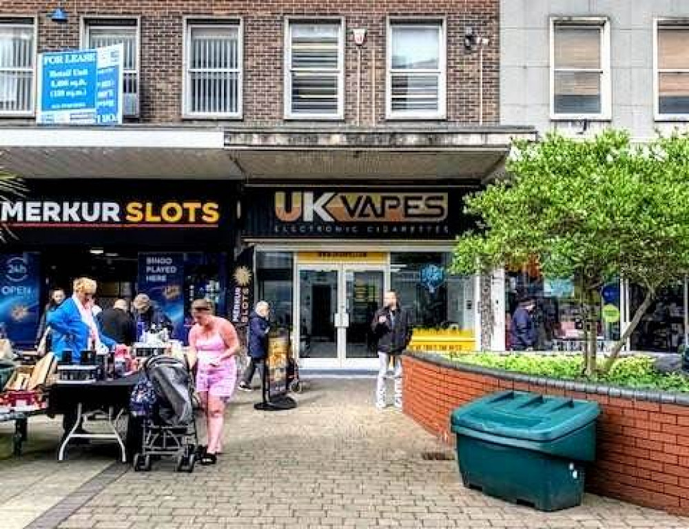 Former UK Vapes, 53a Market Street was been listed for lease by Fifield Glyn Limited for £20,500 per annum (Rightmove).