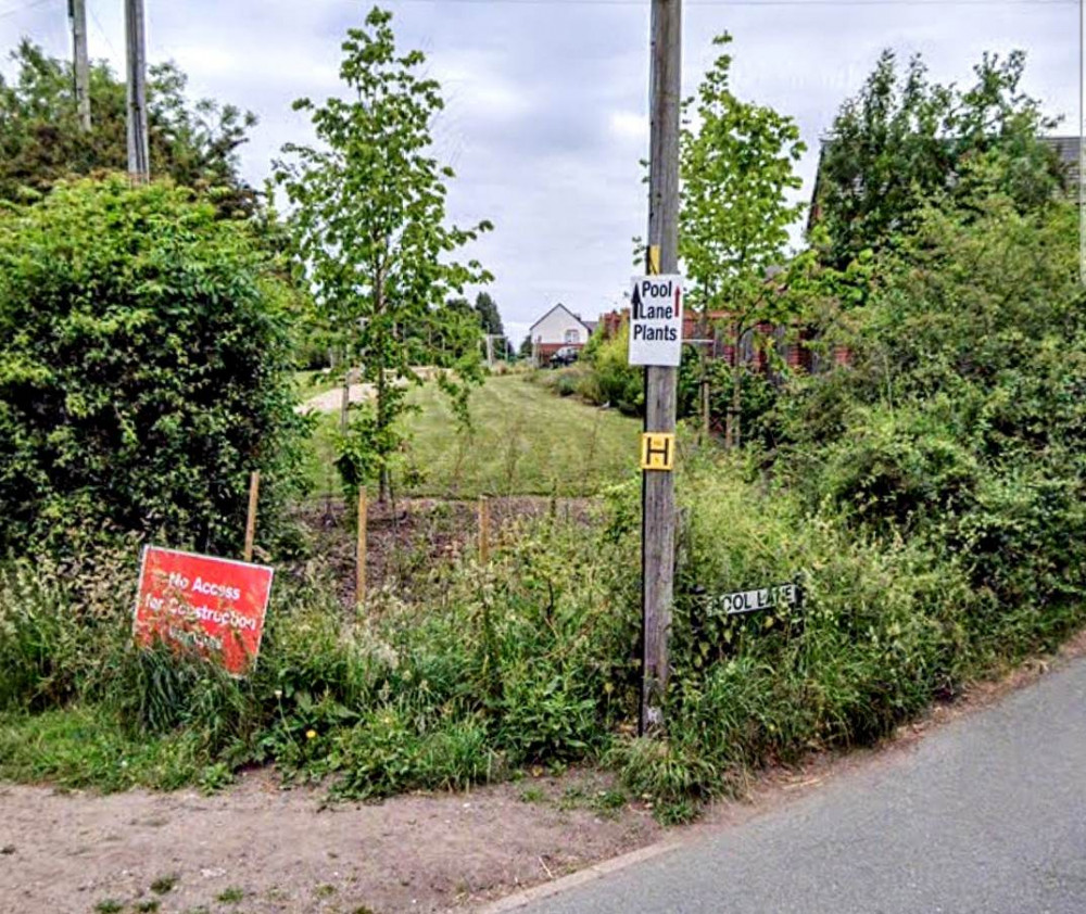 The application site comprises a parcel of land just off the junction of Crewe Road and Pool Lane, Winterley (Google).