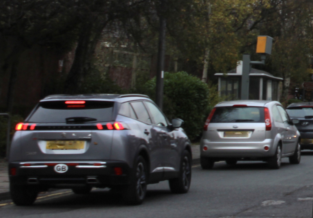 Cars waiting at the lights on Churchill Way in Macclesfield. (Image - Alexander Greensmith / Macclesfield Nub News) 