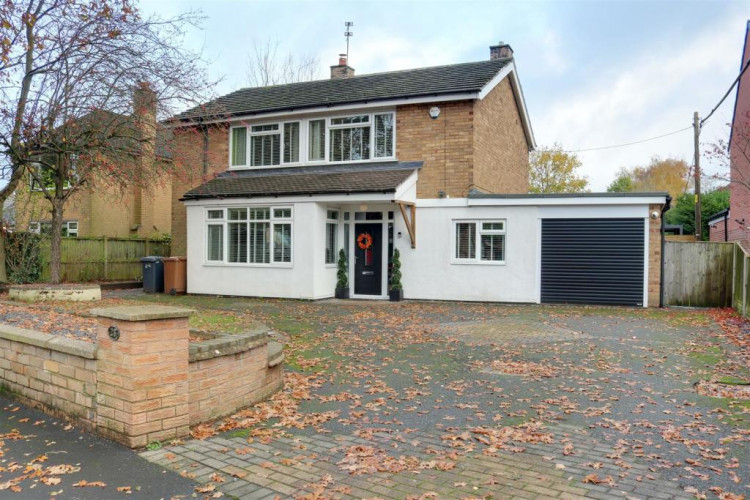Beautiful home for sale in Pikemere Road, Alsager