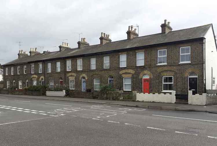 Model housing for industrial workers - Well Terrace